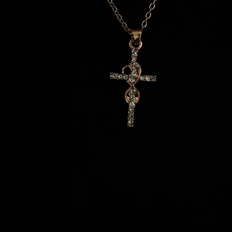 Elegant Cross Pendant Necklace - for Any Occasion Fashion Creative Performative Jewelry Non Tarnish Gold Jewelry Woman Jewelry