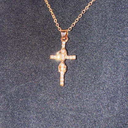 Elegant Cross Pendant Necklace - for Any Occasion Fashion Creative Performative Jewelry Non Tarnish Gold Jewelry Woman Jewelry